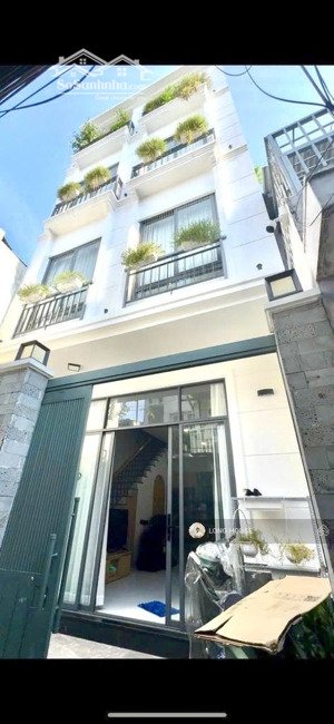 bán nhà 4 tầng, 50m2, 5pn sẵn nột thất, mới xây cuối 2024, ngay ngã tư hàng xanh.