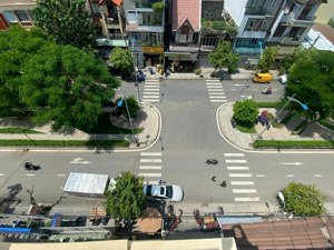 ngay đại học kinh tế, cách mặt tiền 3 căn, hxt, sát quận 1, dt 4,5x15m, 3 tầng, giá 13,9 tỷ tl.