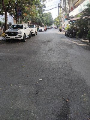 bán nhà hẽm 6m quận 10, 36m2, 4 tầng nhỉnh 7 tỷ.