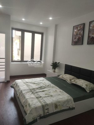 siêu phẩm phạm văn đồng, 5 tầng full nội thất, ô tô sát cửa, chỉ 7 tỷ