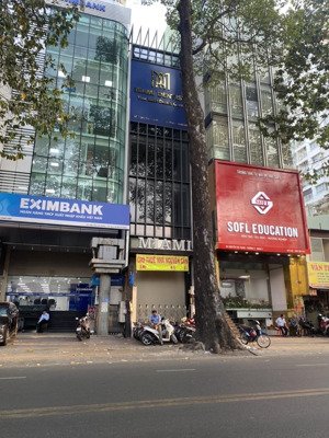 bán nhà mặt tiền nguyễn chí thanh, quận 10. dt: 8m x 25m (200m2). xây dựng 1 hầm 7 tầng. giá 44 tỷ