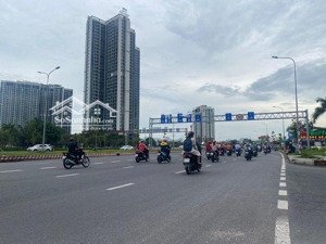 bán chdv mặt tiền nguyễn văn linh quận 7,dt 5.5x35m.22 phòng.thu nhập 50tr/tháng chỉ 25 tỷ xx