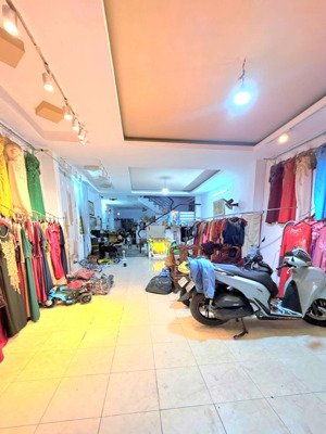 bán nhà mặt tiền 4 tầng - 5x 25m - bình trị đông - chỉ 12,xt