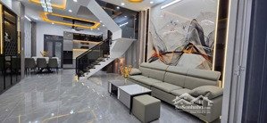 nhà phố mới 100% ,5x12 xây 3 tầng 3 phòng ngủ nhà đẹp vào ở được ngay