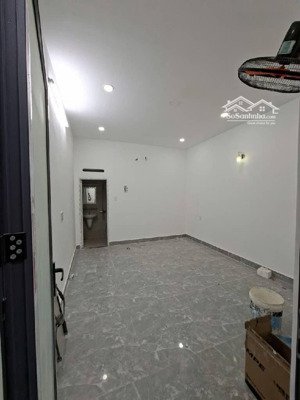 chỉ 9 tỷ, 9x24, 8 phòng trọ đang xây mới, gần kha vạn cân, thủ đức. chỉ hơn 40triệu/m2.