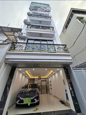 nhà mặt ngõ thông, ô tô vào kẻ vẽ đông ngạc - diện tích 42m 5 tầng - ô tô để trong gara tầng 1