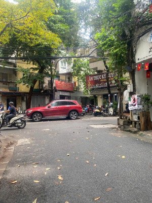 siêu đỉnh! phố thái thịnh, 73m2 x 7 tầng thang máy, vỉa hè, ô tô tránh dừng đỗ, kinh doanh sầm uất