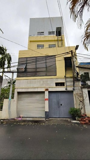 bán chdv mặt tiền đường số ngay cao đẳng công thương quận 9