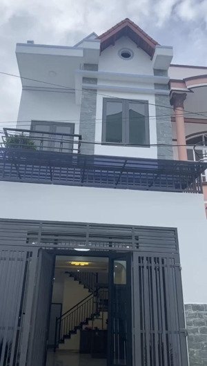 nhà 02 tầng mới đẹp, đất cấp quân đội, khu vực vip.