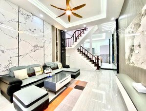 nhà lê văn khương (4,2x16m) đúc 1 trệt 3 lầu hẻm thông xe hơi