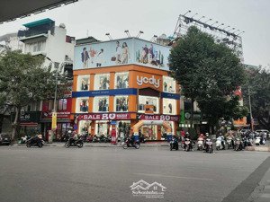 cần bán nhà mặt phố xuân diệu, q.tây hồ. dt 128m2 x 4 tầng, mt 7,6m. vị trí đẹp, vỉa hè rộng