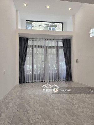 bán nhà 4 tầng căn góc gần hẻm oto, lê văn sỹ. diện tích 4m x12m, sổ vuông