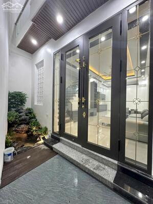 BÁN NHÀ ĐẸP 3.05 TỶ 3 TẦNG 58M2 ( ĐÔNG NAM) NGÕ TRƯỜNG CHINH