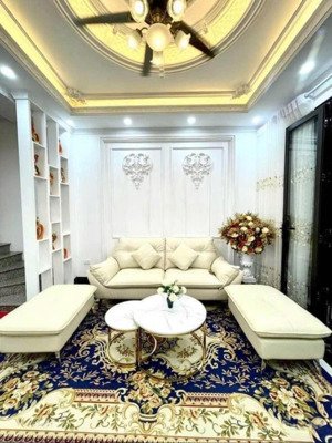 chính chủ bán nhà 100 nguyễn chí thanh - 20m ra mặt phố - nhà mới tặng full nội thất - 8,8 tỷ có tl