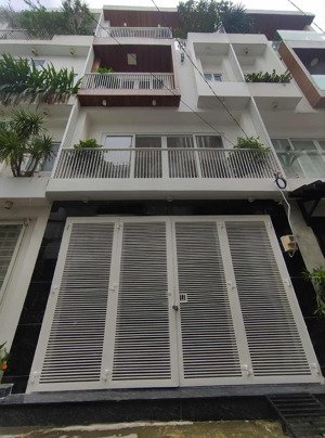 cần tiền bán nhà hxh lê văn thọ, q.gò vấp. dt : 64m2, 4pn, 4wc. 1trệt+2lầu+sân thượng. giá 7,1tỷ