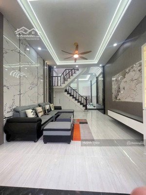 chủ giảm ngay 100 triệu - giá chào mới 4.85 tỷ. bán nhà 3 tầng hxh lê văn khương, q. 12