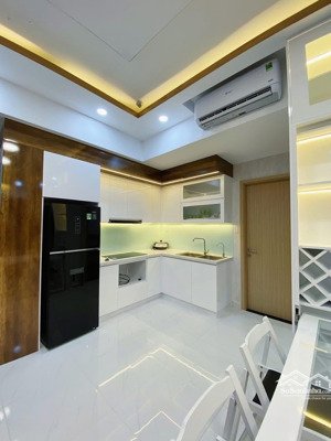 bán căn 2 phòng ngủ view sông đông nam - căn góc giá 4,4 tỷ full nội thất