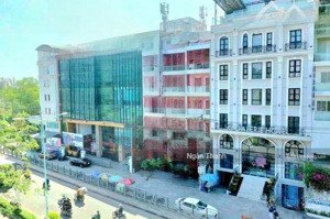 gần 8%/năm- bán khách sạn hầm 7 tầng ngay k300 - tân bình- dt: 11x42m - hđt: 1,2 tỷ/th - gía 125 tỷ