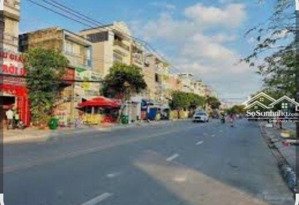 hiếm, căn nhà 3 tầng mặt tiền đình phong phú đang kinh doanh giá rẻ