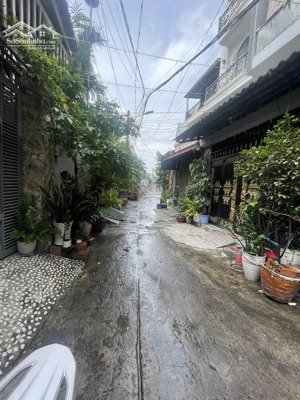 ngay ngã tư bốn xã sát chợ 100m giáp tân phú, quận 6