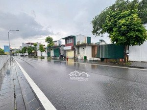 hàng kịch độc có 1-0-2 nhỉnh 100tr/m2, mặt phố phúc lợi, vỉa hè ô tô tránh, kd bất chấp