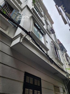 tớ chủ nhà ngõ 211 khương trung, t xuân,hn. dt 35m2 giá 7,5 tỷ nhà mới đầy đủ nội thất cần bán.