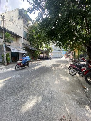 mặt tiền kinh doanh tân phú - khu vip lê 79m2 - 4 tầng - chỉ 11.8 tỷ