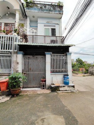 nhà 2 lầu gần big c ( go) hẻm hai bà trưng mới , đông hoà giá 3 tỷ 650