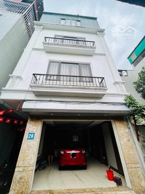 bán nhà phố phú viên, bồ đề, long biên, lô góc, thang máy, ô tô để trong nhà.