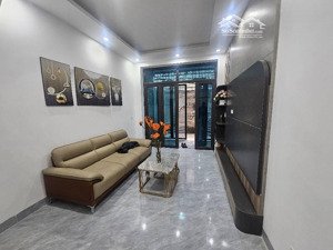 vị trí đẹp-25m ra oto-nhà xây mới full nội thất,full công năng-đầy đủ tiện ích