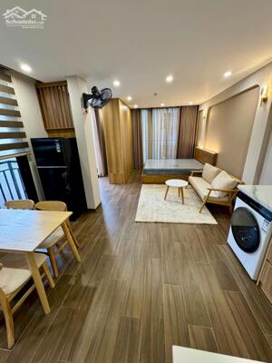 Bán nhà phố Tạ Quang Bửu, Hai Bà Trưng 42m, 7 tầng. Giá: 18.7 tỷ. LH: 0937158386