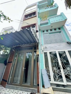 nhà mới - 4 tầng sân thượng - 35m2 - vài bước ra mặt tiền - gần chợ bà chiểu - chỉ 5,1 tỷ