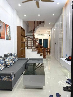 bán nhà riêng 43m - 6 tầng - giá 7.5 tỷ - ngõ thông - kinh doanh tốt tại nam dư - lĩnh nam