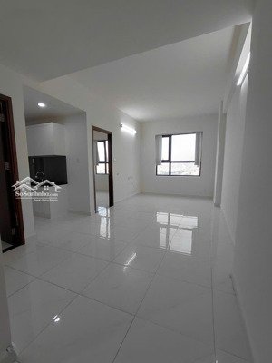 cho thuê chung cư green river căn 2 phòng ngủ 2wc giá 8,5tr nhà trống, đi quận 5, 10 khoảng 2km