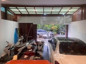 siêu phẩm phân lô - gara ô tô - phố lạc long quân - vỉa hè 2m - hộ khẩu cầu giấy lại gần hồ tây