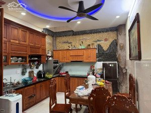 bán nhà đường vườn lài, phường tân thành, quận tân phú. (dt: 4x16m 4 tầng). giá: 9.5 tỷ