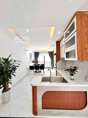 định công giá chỉ 8.399 tỷ - 15 m ra chợ - 2 phút ra vành đai 2.5 vị trí siêu hiếm