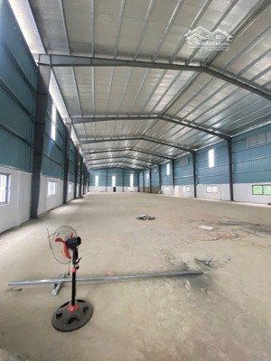 cho thuê kho xưởng 1600m2 - 3300m2 tại cụm công nghiệp lương sơn hoà bình. cách ngã tư xuân mai 4km