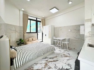 cho thuê phòng có nội thất ban công - lam sơn ngay sân bay tân sơn nhất