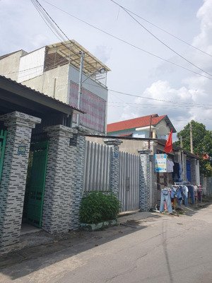 bạn sẽ bất ngờ và hiểu tại sao có mức giá đó nếu đến xem nhà trực tiếp