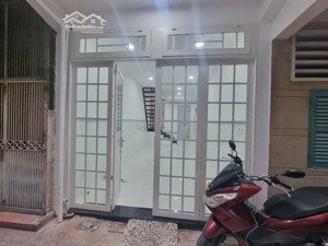 bán nhà riêng tại trần hưng đạo, 6 tỷ, 35 m2, q1, hcm, chính chủ