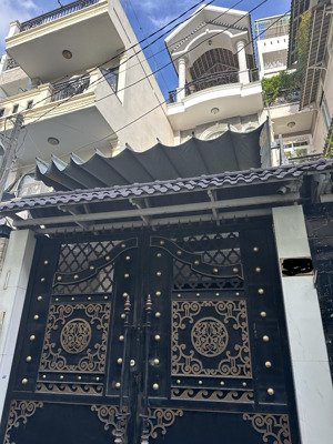 hiếm! hxh ngay dương quảng hàm 95m2 - hơn 8 tỷ tl - cách vincom plaza 100m - tt tiện ích sống