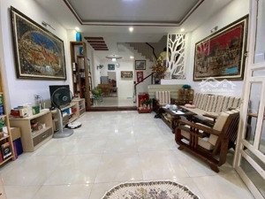 bán nhà 2 tầng -87m2-ngang 7,5m-nhỉnh 7 tỷ - đỗ xuân hợp -phước long b - vào ở ngay