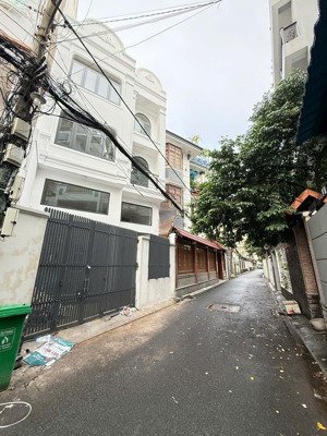 biệt thự tân bình - ngay tân sơn nhất - đường bạch đằng - 4 tầng - 6,2*15 - nhỉnh 13 tỷ tl