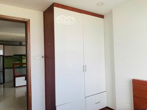 cần cho thuê ch góc samsora2pm-2wc full nội thất ở liền-giá chỉ 5,6tr/tháng,view sông-o932013216