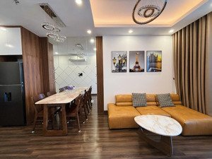 chỉ với 9triệu đã thuê được căn 2 ngủ 2 vệ sinh full đồ tại hoàng huy commerce