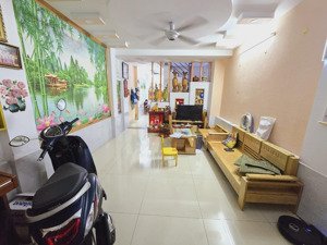 phước long b - hẻm rộng 6m - tặng nội thất- gấp bán nhà 63m2 - 3 tầng - 4pn - gần đỗ xuân hợp