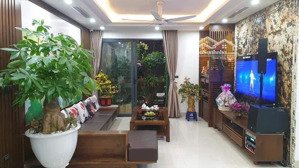 bán cc 3pn, 95m2, giá 7,3 tỷ tại huỳnh thúc kháng, láng hạ, đống đa, hn