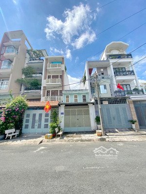 hàng thơm khu cư xá ngân hàng q7 4x23.2m, cn: 93.5m² giá 14.2 tỷ