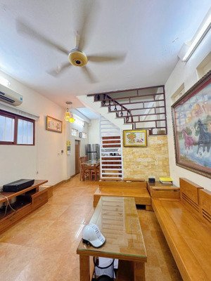 dt tích to mt to tại tt quận cầu giấy chủ lo việc rất cần bán